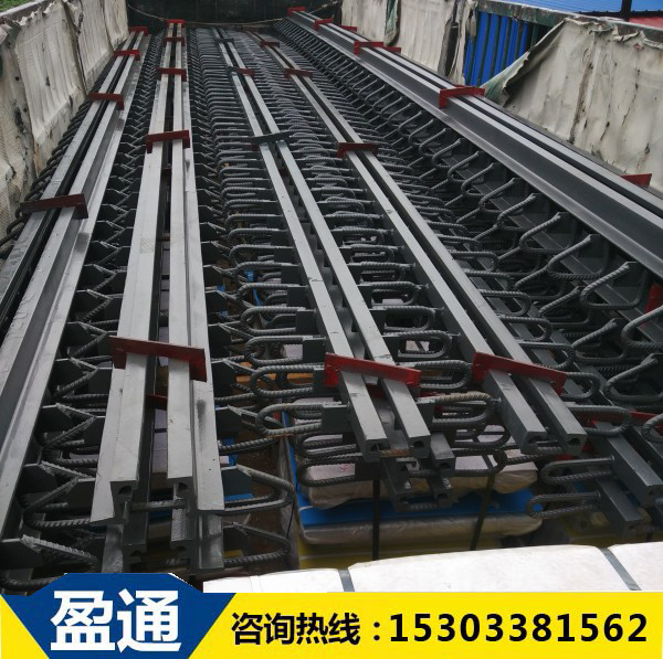 橋梁伸縮縫運(yùn)輸.jpg 橋梁伸縮縫運(yùn)輸.jpg